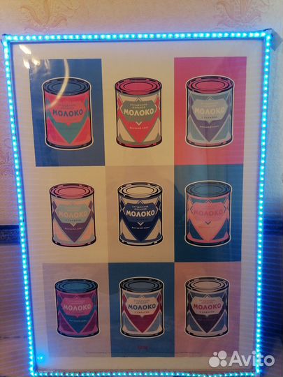 Плакат молоко с неоновой подсветкой