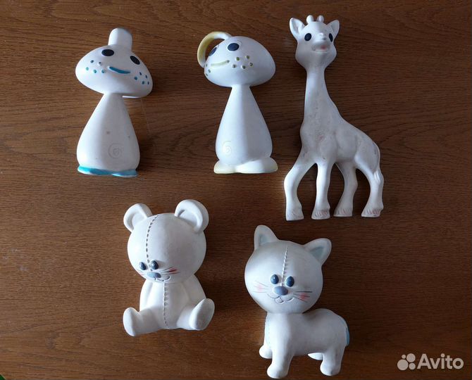 Фирменные прорезыватели из нат. каучука Vulli