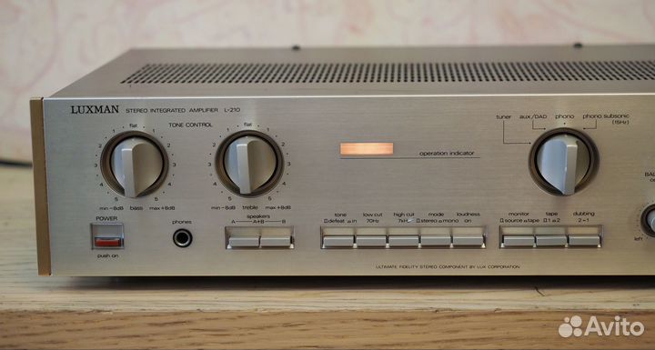 Усилитель Luxman L-210