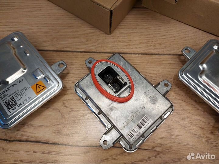 Блок розжига ксенона BMW Mersedes w204 A1669002800
