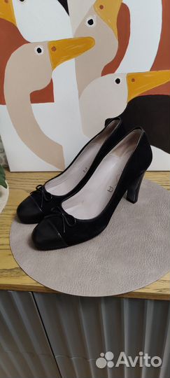 Замшевые туфельки 39 разм