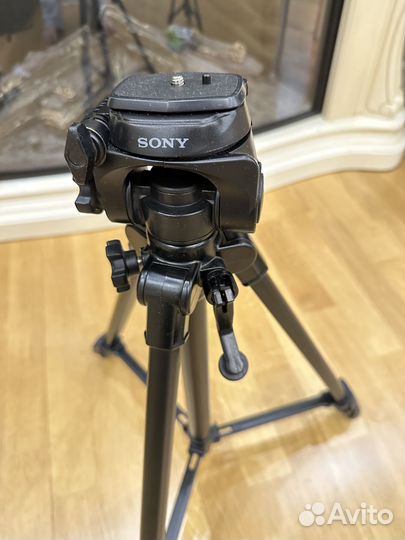 Штатив для фотоаппарата Sony VCT-R640
