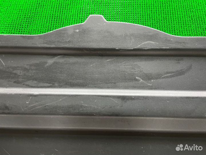 Обшивка двери багажника Toyota FJ cruiser