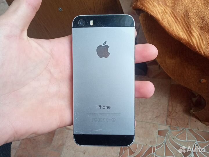 iPhone 5S, 16 ГБ