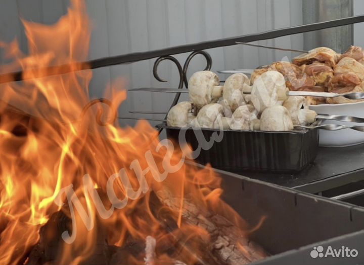 Мангал с крышей