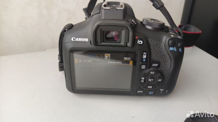 Canon EOS 2000D kit 18-55mm III