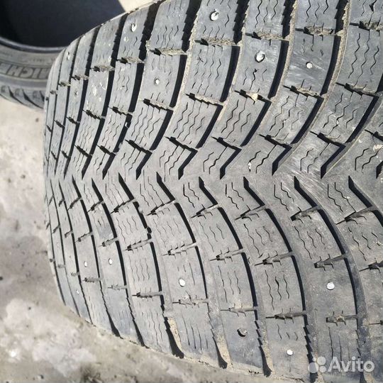 Michelin Latitude X-Ice North 255/45 R20 и 275/40 R20 105T