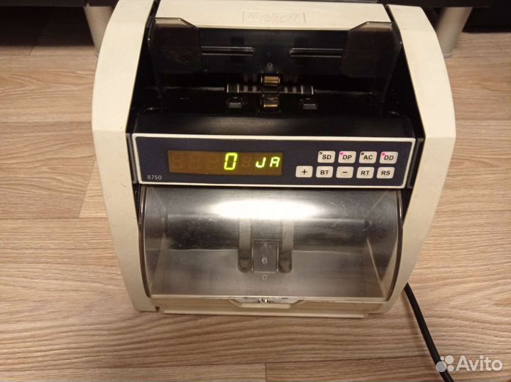 Машинка для счета денег