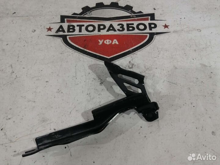 Петля капота левая новая mazda 3 bm 13-19