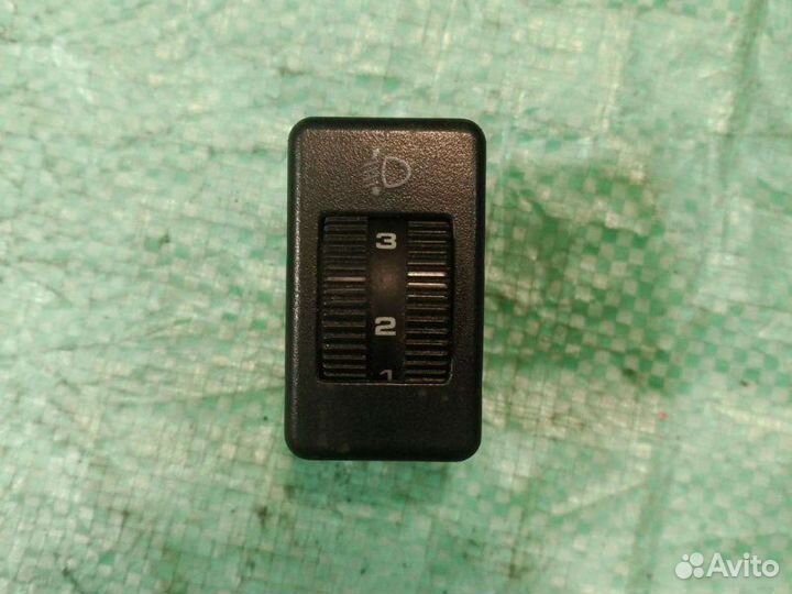 Кнопка корректора фар Volkswagen Passat B3