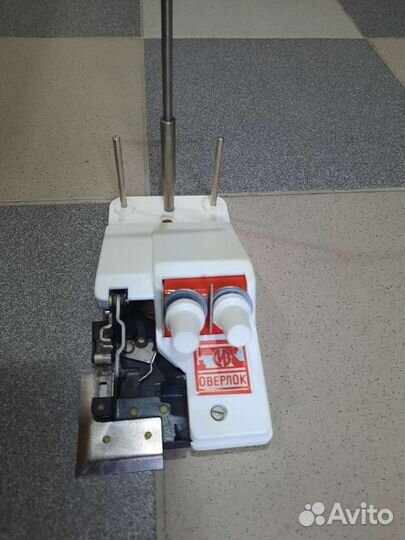 Оверлок Приставка к бытовым швейным машинам