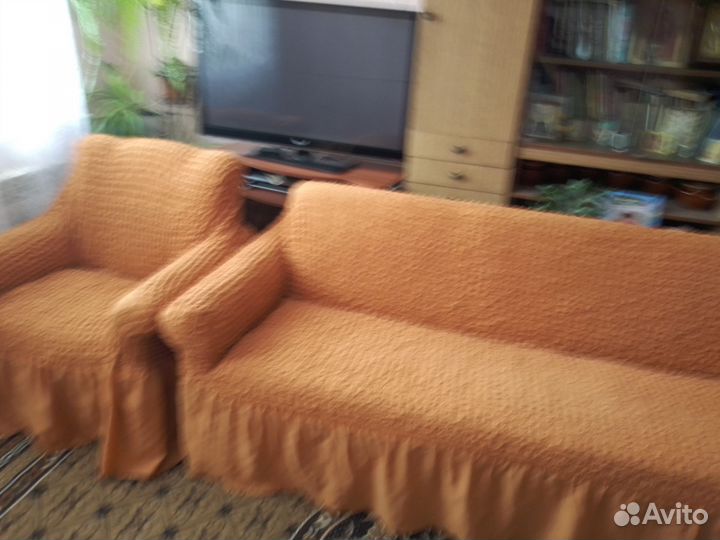 Диваны и кресло бу в хорошем состояние