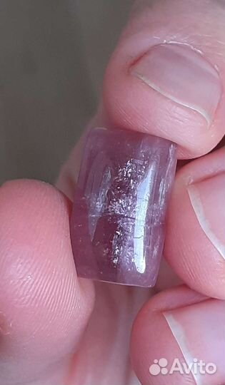 Кабошон из турмалина ручной работы