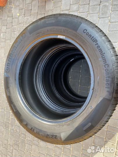 Continental ContiPremiumContact 5 SUV 225/60 R17