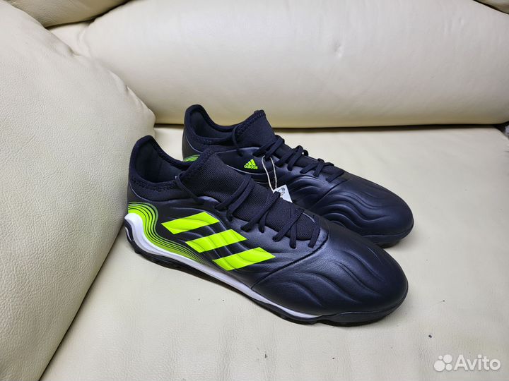 Сороконожки Adidas Copa новые 42 р