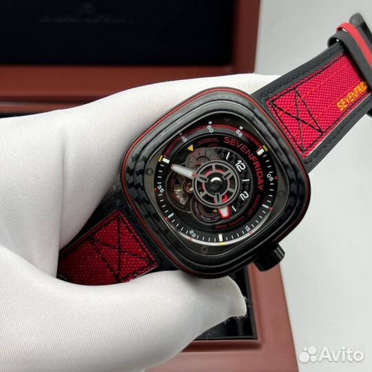 Наручные часы sevenfriday