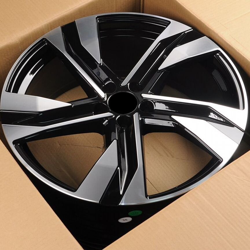 Диски KoKo Kuture YF5695 8x20/5x108 D63.3 ET38 BKF литой