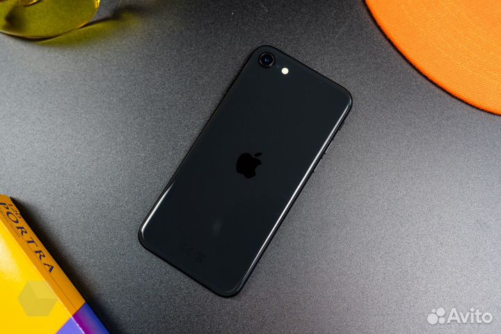 iPhone SE (2020), 256 ГБ