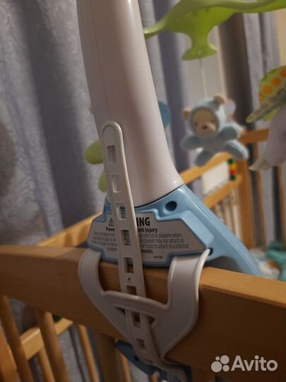 Мобиль на кроватку fisher price мечты о бабочках