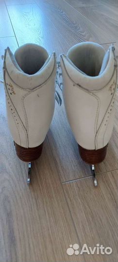 Фигурные коньки risport rf3 pro