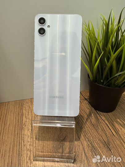Samsung Galaxy A05, 4/64 ГБ