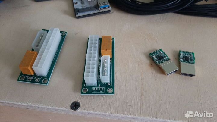 Райзеры, каркасы для видеокарт