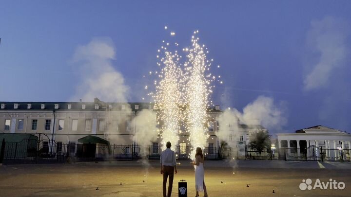 Шоу №8: Детонатор со вспышками и фейерверком