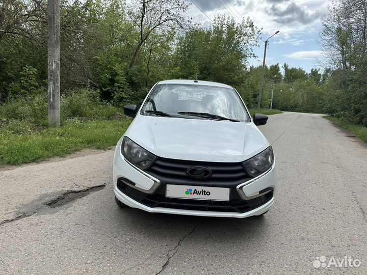 LADA Granta 1.6 МТ, 2019, битый, 90 500 км