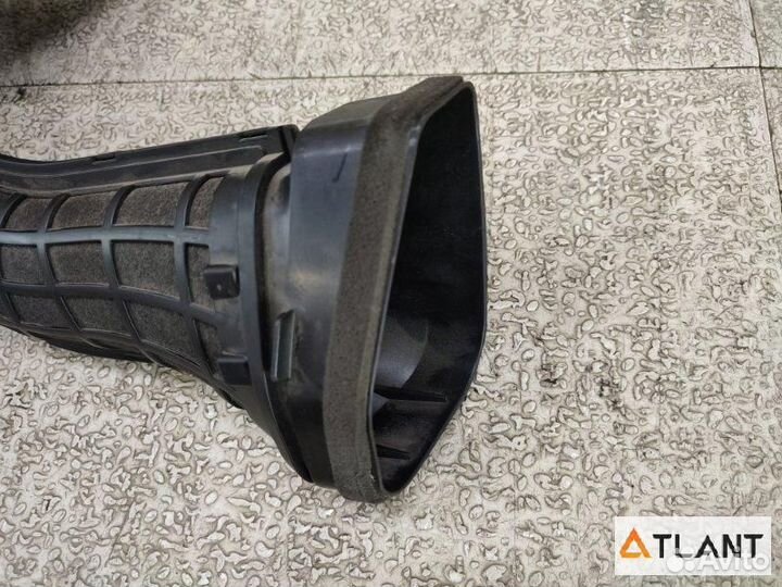 Патрубок воздушн.фильтра toyota crown