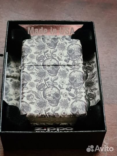 Zippo. Skulls/Черепа. Светящаяся. Коллекц.NEW