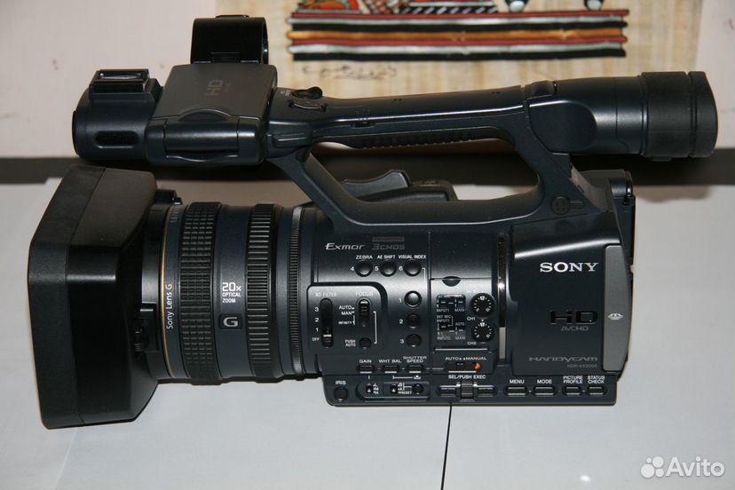 Профессиональная видеокамера sony HDR-AX 2000 E