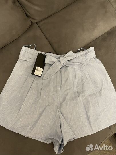 Шорты брендовые с защипами