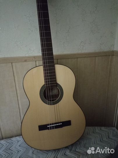 Классическая гитара