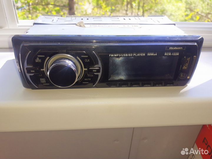 Автомагнитола Rolsen RCR-122