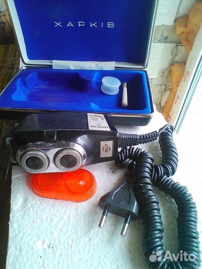 Винтажная электробритва советских времен