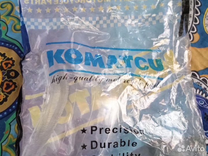 Стекло фары на мопед Suzuki lets