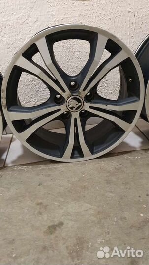 Диски литые r17 с проставками для вылета