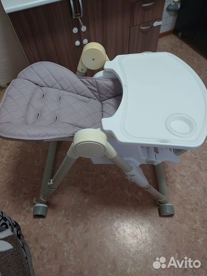 Стул для кормления Happy Baby