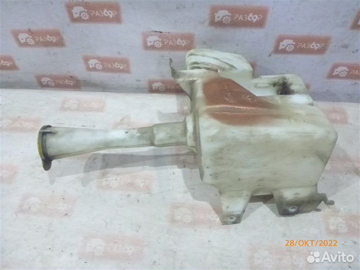 Бачок омывателя Nissan Almera N16 QG15 2004
