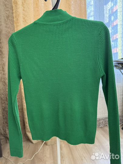 Водолазка женская зеленая