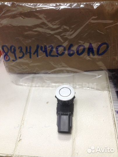 Датчик парковки Toyota RAV 4