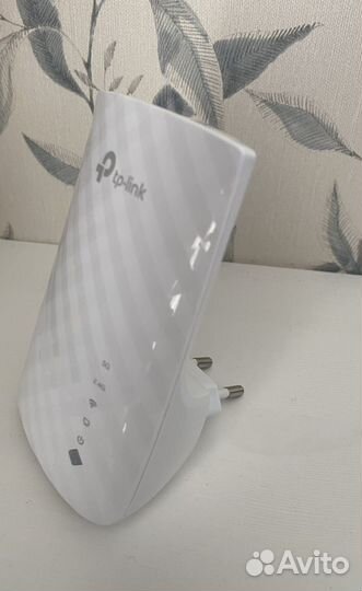 Усилитель wifi сигнала tp link AC750 RE200