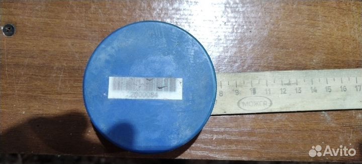 Хоккейные шайбы Словакия, шнурки, лента хоккейная