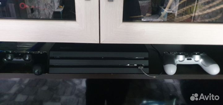 Sony playstation 4 pro 1tb