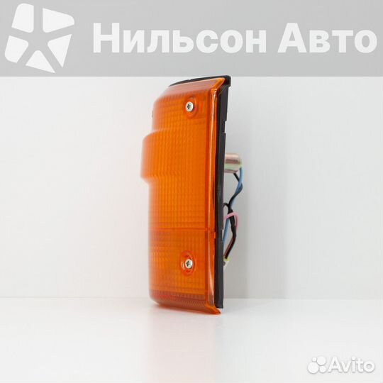 Габарит mazda titan 1989-1991 г желтый, правый, oo