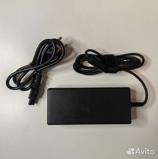 Постоянный видео свет 100w yongnuo ynlux100