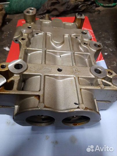 Блок балансиров и насос на G4KE