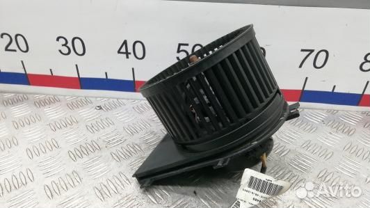 Моторчик печки volkswagen bora 1 (UBE07KK01)