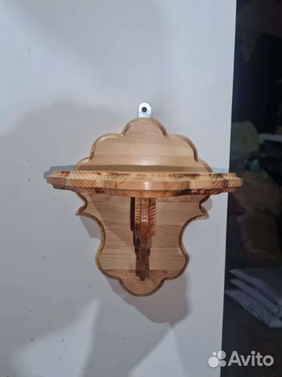 Деревянные полочки для цветов