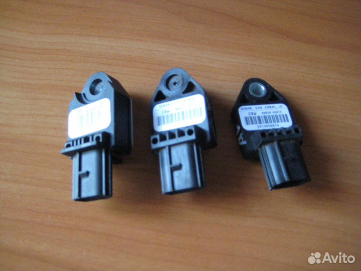 Переключатель стеклоочистителя toyota avensis